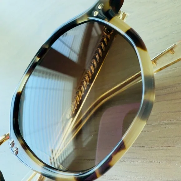 KREWE Dakota Iberia + Haze POLARIZED 18K Sunglasses - Picture 7 of 13